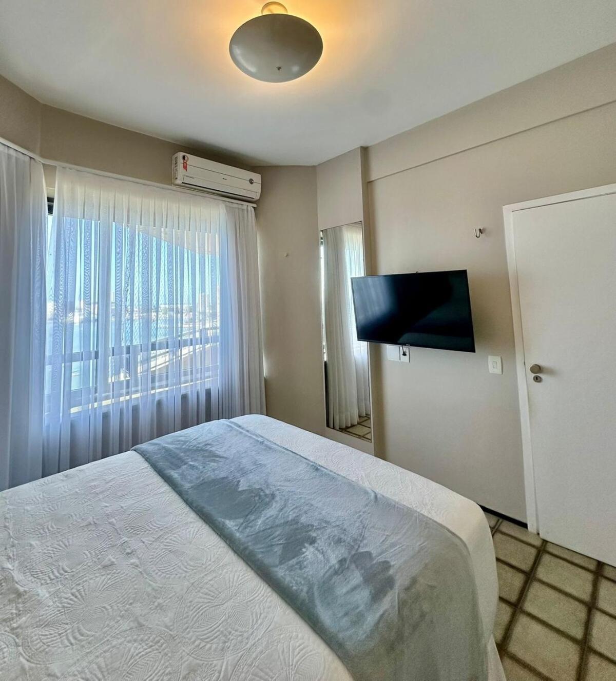 951a Golden Flat * Fortaleza (Ceara)